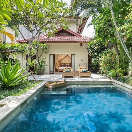 Villa Seriska Seminyak Exteriör bild