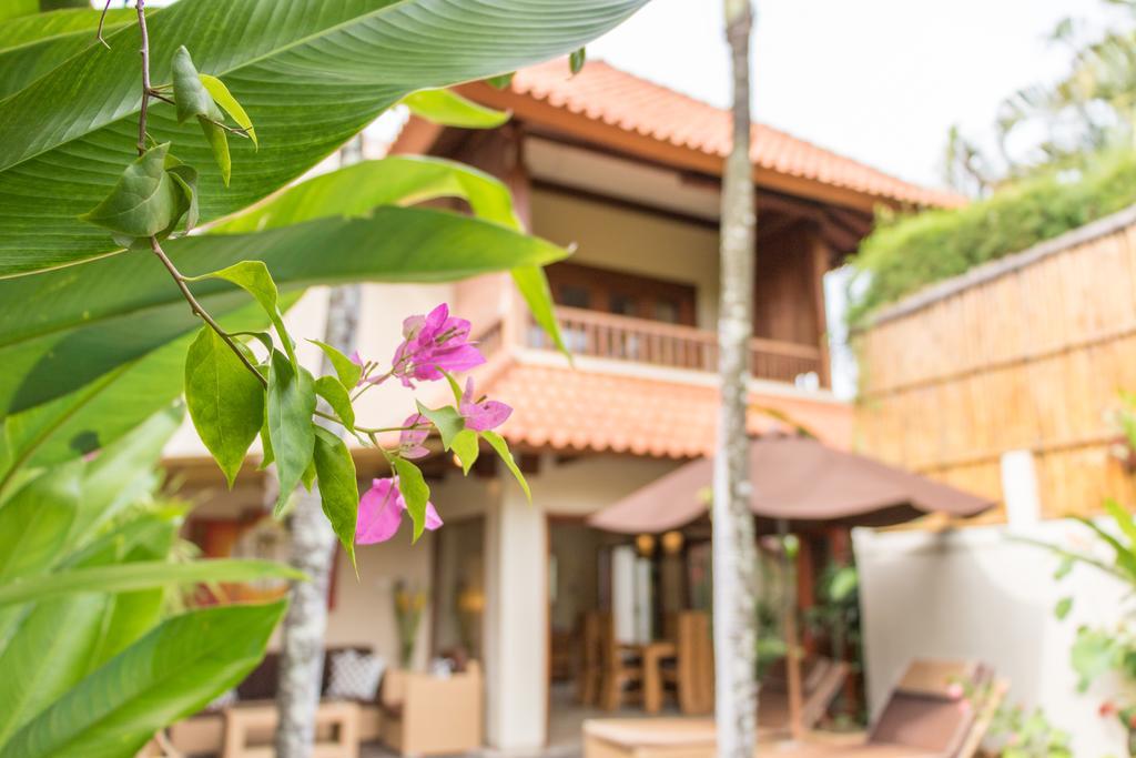 Villa Seriska Seminyak Exteriör bild